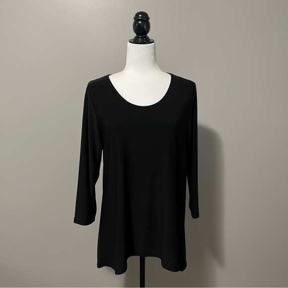 Pretty Woman Round Neck 3/4 Sleeve Black Tunic - Picture 3 of 10